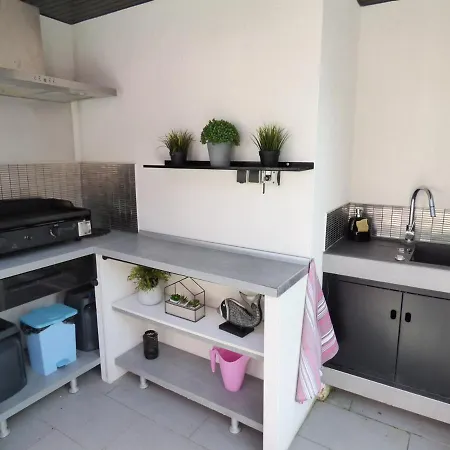 Lucia, Moderne Avec Piscine Temperee, Ping Pong, Proche A Vieux-boucau *