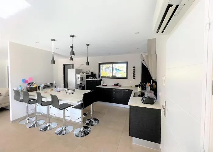 Lucia, Moderne Avec Piscine Temperee, Ping Pong, Proche A Vieux-boucau Вилла