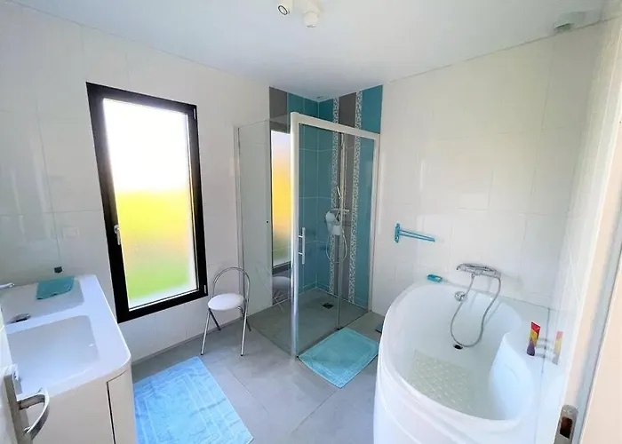 Вилла Lucia, Moderne Avec Piscine Temperee, Ping Pong, Proche A Vieux-boucau Вьё-Боко-ле-Бен