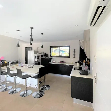 Lucia, Moderne Avec Piscine Temperee, Ping Pong, Proche A Vieux-boucau Villa